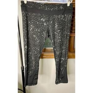 Lululemon Run Inspire Crop II - Size 12
